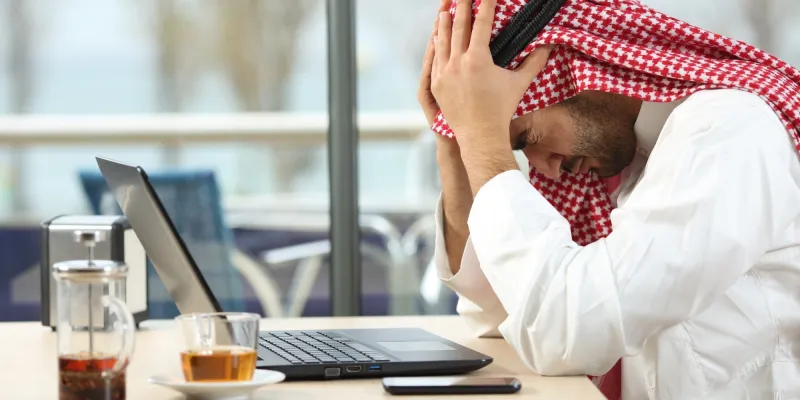 انفوجراف| قبل الوقوع في الفخ.. 7 نصائح لاكتشاف الأخبار المزيفة قبل الترويج لها