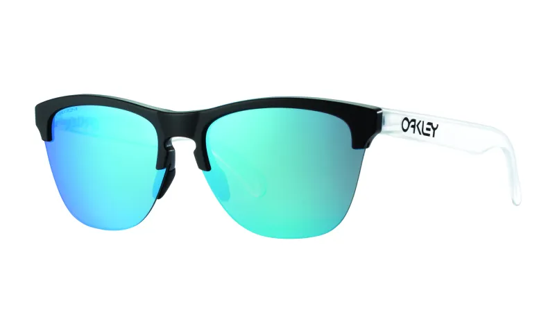 اكتشف المجموعة الجديدة من  Oakley لخريف وشتاء 2017-2018 (صور)