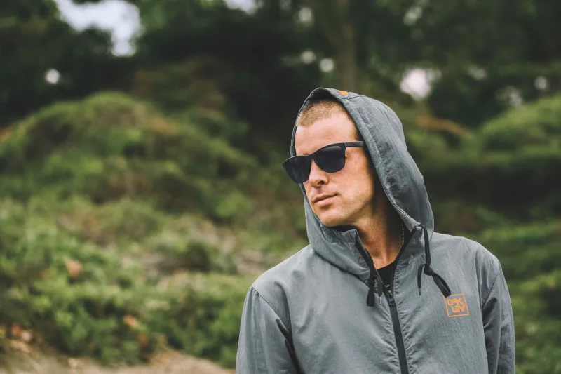 اكتشف المجموعة الجديدة من  Oakley لخريف وشتاء 2017-2018 (صور)