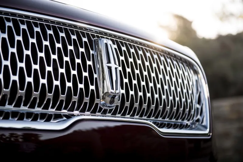 شاهد| لينكولن ناتيلوس 2019 بشكلها الجديد 