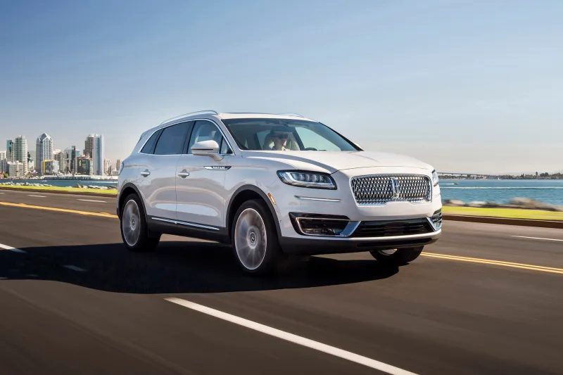 شاهد| لينكولن ناتيلوس 2019 بشكلها الجديد 