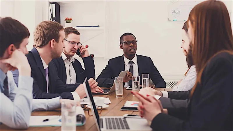 كيفية التعامل مع مشاكل الموظفين الذين يصعب التعاطي معهم؟