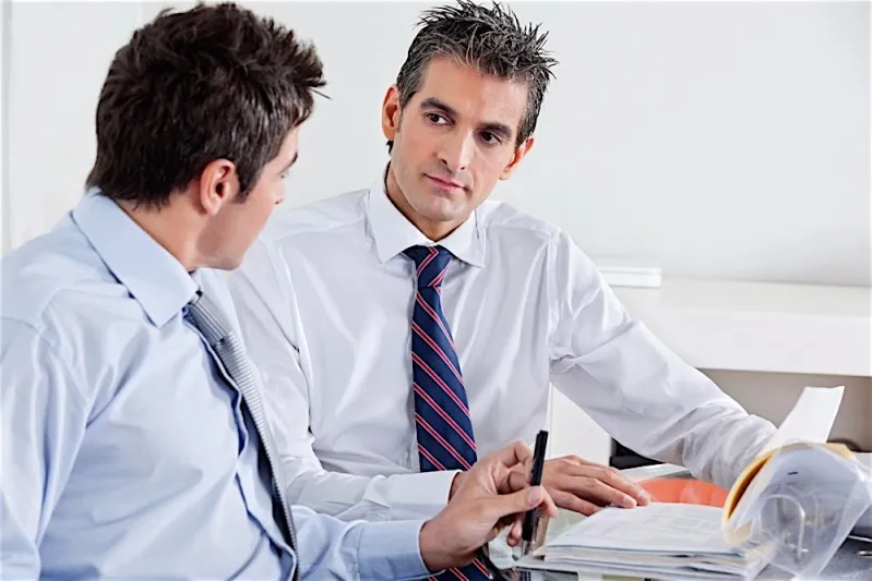 كيفية التعامل مع مشاكل الموظفين الذين يصعب التعاطي معهم؟