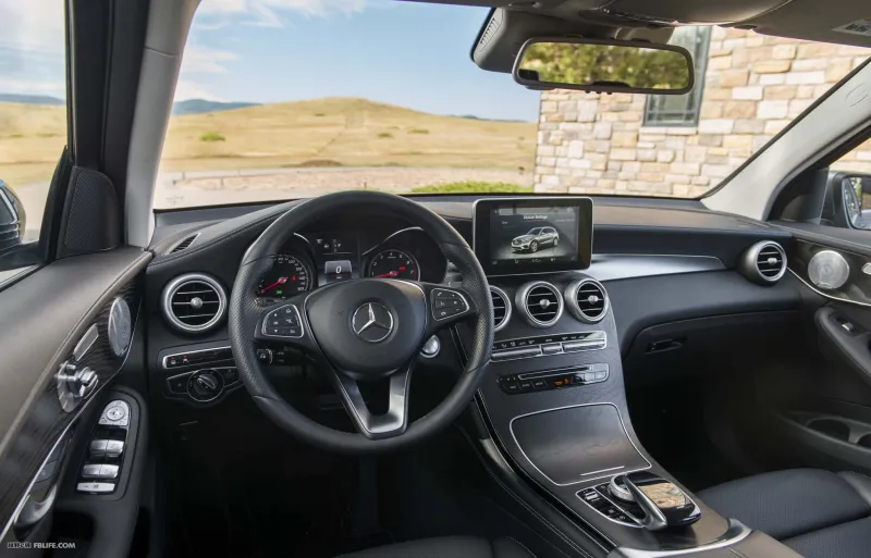 شاهد| اختبار تصادم مرسيدس GLC 2018