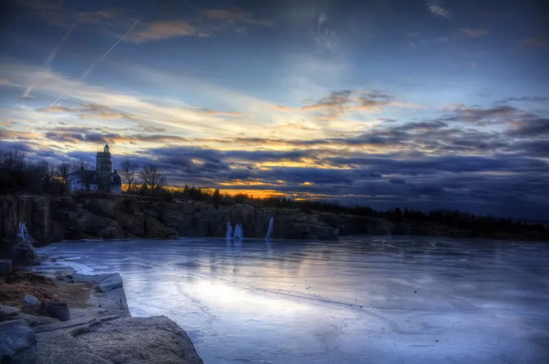 شاهد| بحيرة مجمدة تصدر أصواتًا مرعبة