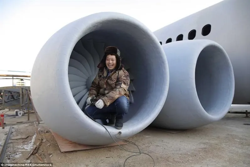 شاهد| مزارع صيني يصمم طائرة «إيرباص»بتكلفة 120 ألف دولار!!