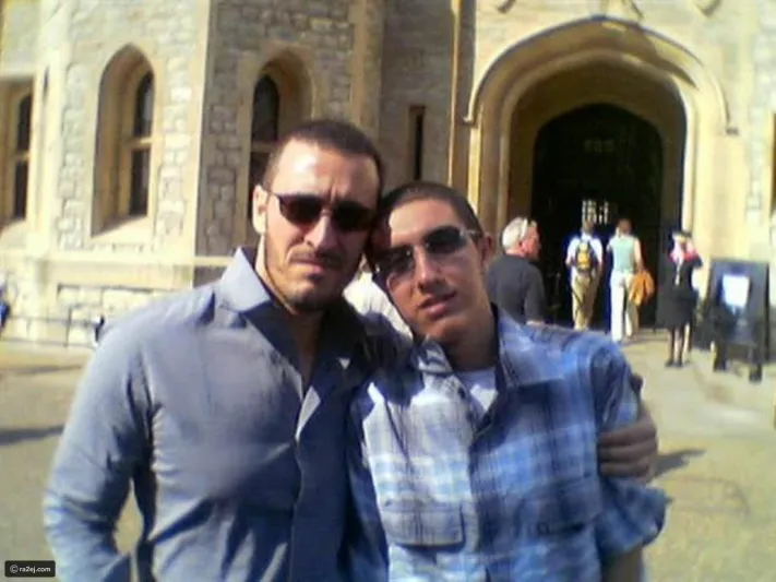 صور عفوية ونادرة للقيصر كاظم الساهر مع أولاده وأحفاده