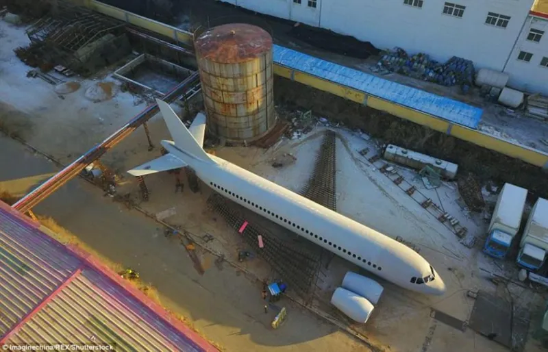 شاهد| مزارع صيني يصمم طائرة «إيرباص»بتكلفة 120 ألف دولار!!