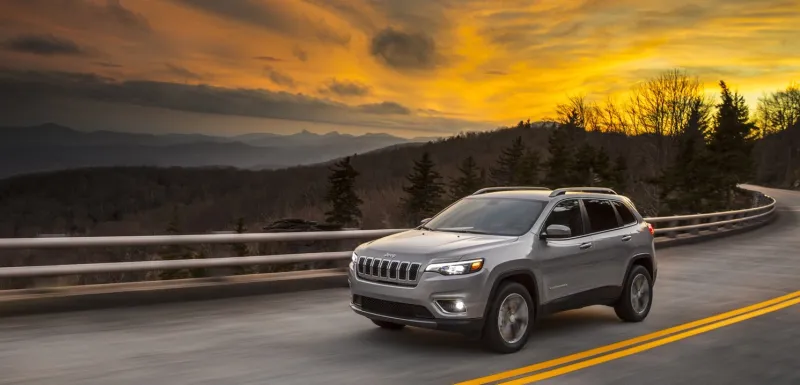 شاهد| جيب شيروكي 2019 تظهر بشكلها الجديد كلياً