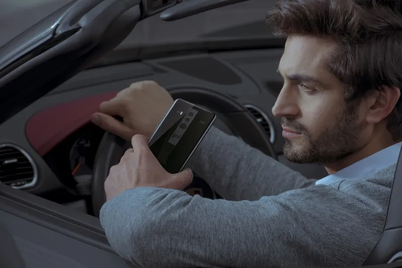 هواوي مايت 10 بورشه ديزاين.. الهاتف الذكي الأمثل للحياة الفاخرة بالإمارات