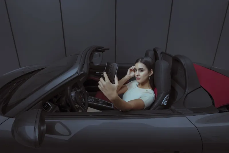 هواوي مايت 10 بورشه ديزاين.. الهاتف الذكي الأمثل للحياة الفاخرة بالإمارات