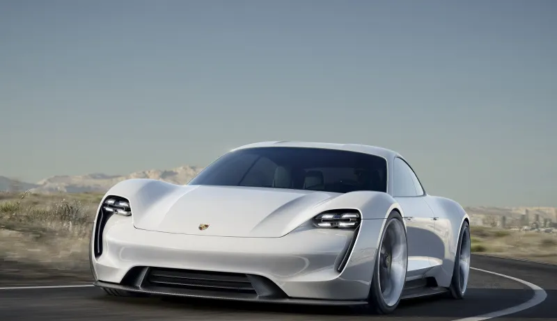 «Mission E» أول سيارة كهربائية في تاريخ بورش (فيديو)