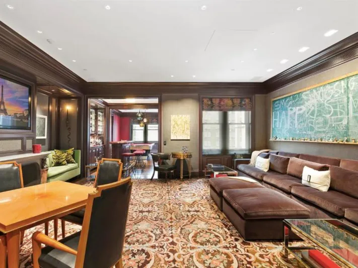 أفخم قصر بأمريكا لا يجد من يشتريه ! (صور) 