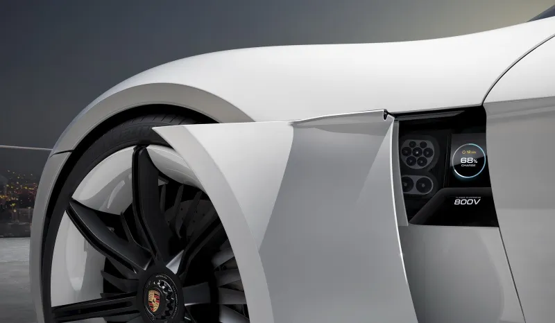 «Mission E» أول سيارة كهربائية في تاريخ بورش (فيديو)