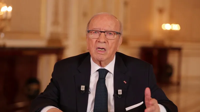 الرئيس التونسي يكشف حقيقة مشاركته في ثورة الياسمين ورؤيته الإصلاحية للبلاد