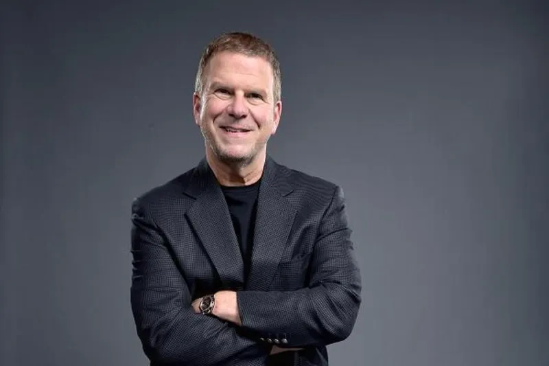 ملياردير عصامي يكشف عن أهم أسرار نجاحه 