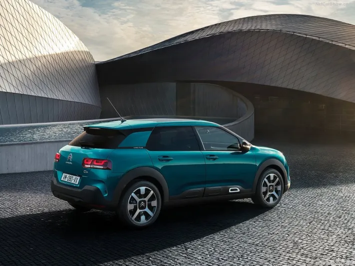 سيتروين C4 كاكتوس 2018.. تجربة قيادة بشعور السجادة السحرية