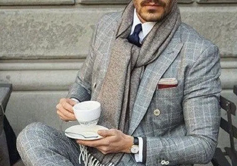 إنفوجراف| دليلك الكامل لارتداء الوشاح.. 6 نصائح تجعلك أكثر تألقاً   