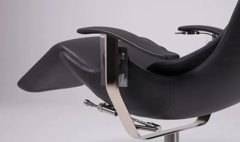 «رولز رويس» تعرض أغلى وأندر مقعد سيارات في العالم (صور)