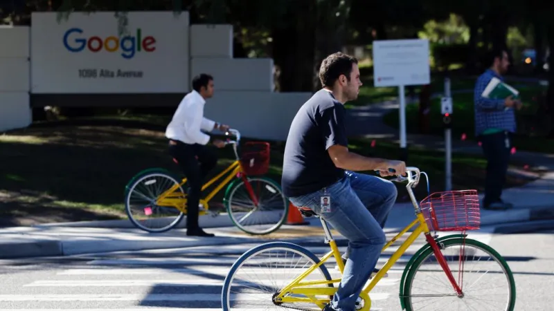 أغرب مهنه يمكن أن تتخيلها داخل شركة «جوجل » (صور) 