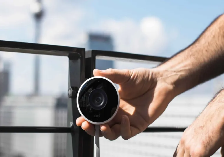 إليك 7 معلومات هامة قبل تزويد منزلك أو مقر عملك بكاميرا مراقبة 