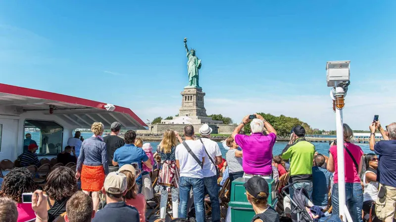 تمثال الحرية يغلق أبوابة أمام السائحين لهذا السبب !