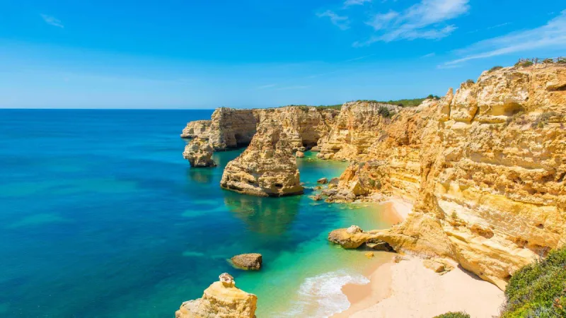 الغارف البرتغالية.. تعرف على وجهة الأوروبيين في الشتاء