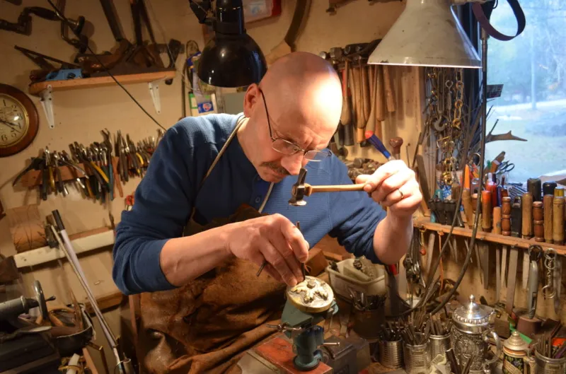 تجاوز سعره 15500 دولار.. شاهد جهاز تحضير القهوة الأغلى في العالم (فيديو)