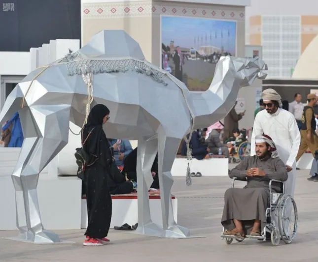 صور| كل ما تريد معرفته عن «أكبر مهرجان للإبل في العالم» بالمملكة !