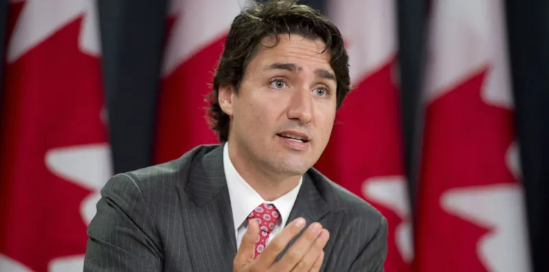 رئيس الوزراء الكندي في دافوس بـ«جوارب البطة» !