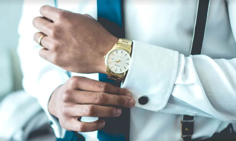 ساعات ذهبية تليق بالرجل العربي الأنيق