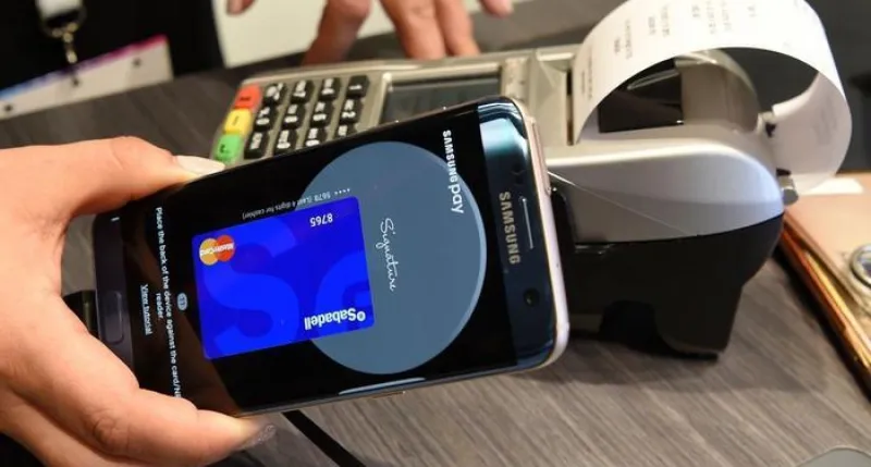 هل دخلت المملكة عصر «الدفع عبر الهواتف الذكية» ؟