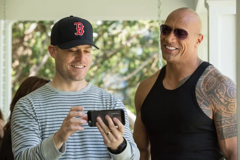 «دواين جونسون» رئيس فيدرالي سابق في «Skyscraper» (فيديو)