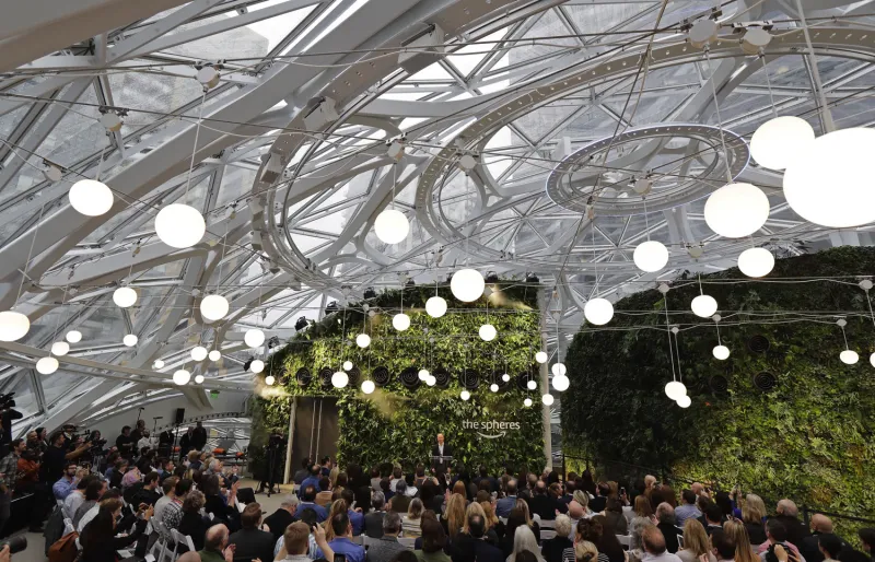 بتكلفة 4 مليارات دولار.. شاهد مقر «أمازون » الجديد