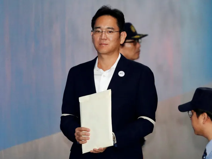 أولى تصريحات «وريث» سامسونج بعد خروجه من السجن