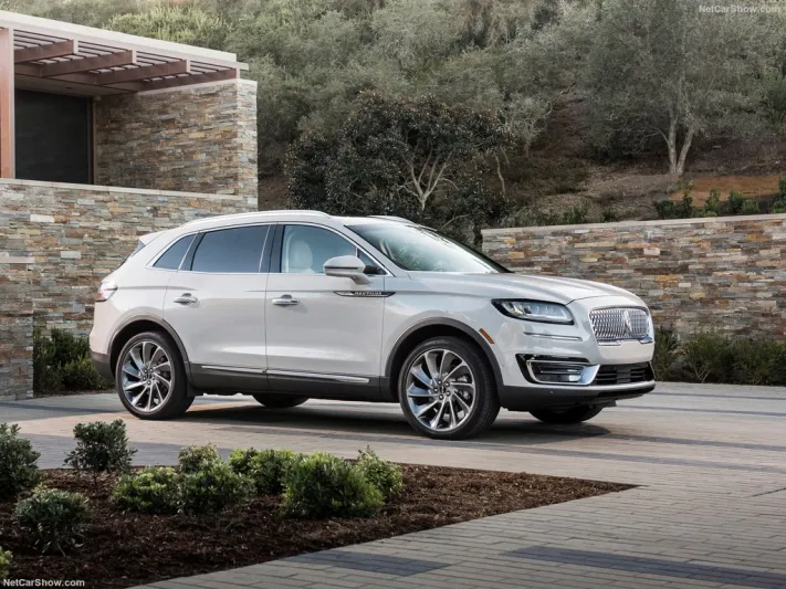 لينكولن نوتيلوس 2019.. لثقة أكبر على الطريق