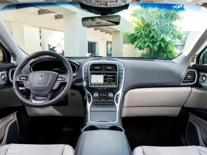 لينكولن نوتيلوس 2019.. لثقة أكبر على الطريق