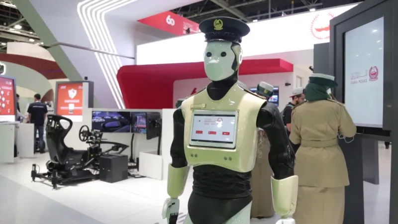 هذا أول مركز شرطة آلي مدعوم بتقنيات الذكاء الصناعي في الصين!
