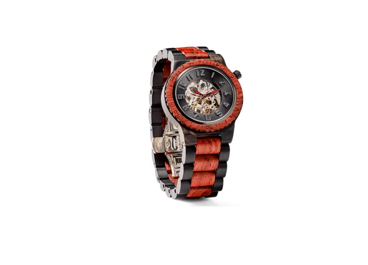 للتميز والفرادة.. إليكم أجمل الساعات الخشبية 