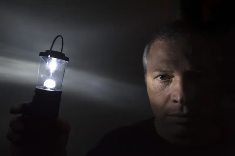 احذر .. الإضاءة الخافتة تؤثر على عمل دماغك !