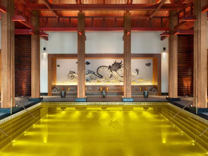 بالصور.. شاهد أغرب المسابح من حول العالم!