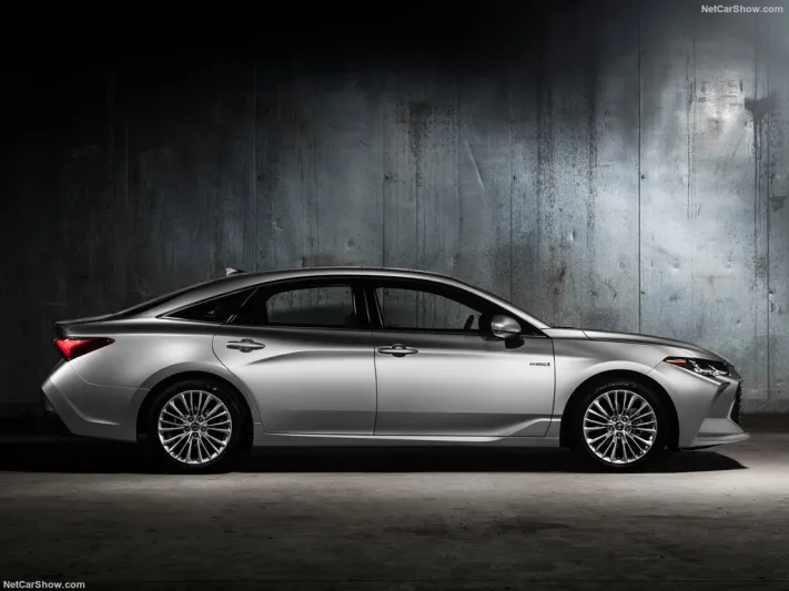 الأصالة والإبهار عنوان تويوتا «أفالون 2019»