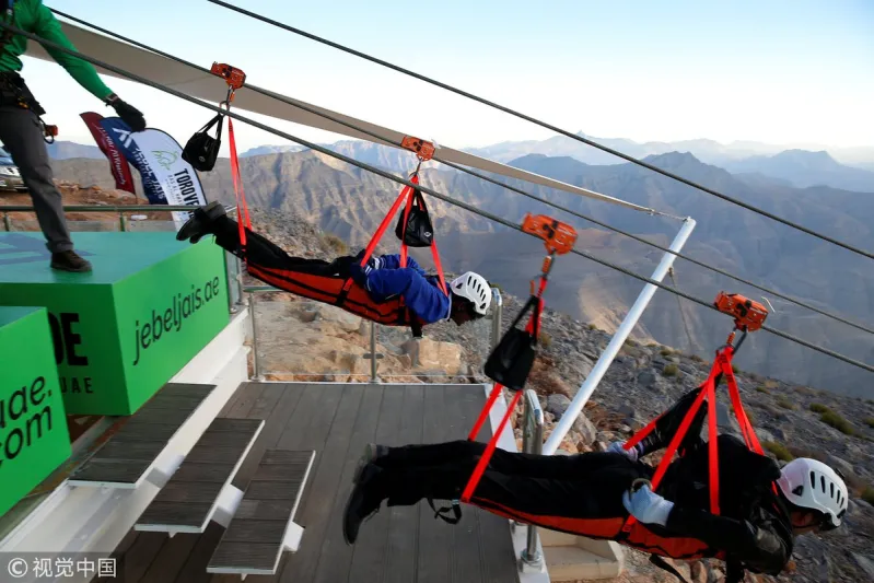 بالفيديو.. شاهد أطول مسار انزلاقي في العالم 