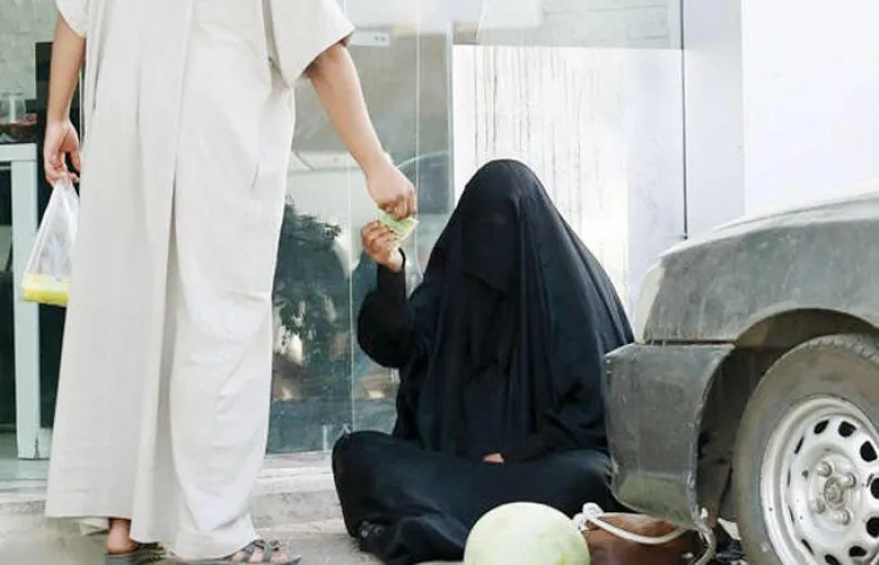 المتسول في الإمارات يجمع شهرياً ما يعادل راتب رؤساء 3 دول عظمي !