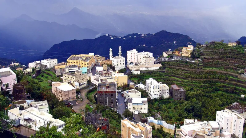 بعد الأمر الملكي بإنشاء هيئة عليا لتطويرها.. ما لا تعرفه عن «منطقة عسير».. طبيعة خلابة ومناطق آثرية فريدة