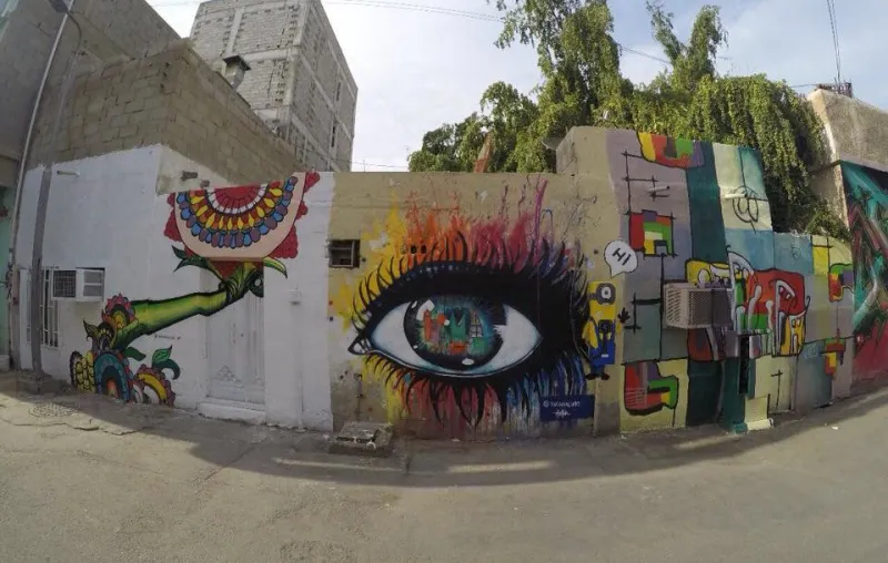 بأيادٍ سعودية.. تزيين الأحياء والبيوت الشعبية القديمة وتحويلها إلى لوحات فنية وتشكيلية 