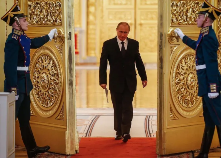 «بوتين» يعترف: أمرت بإسقاط طائرة مدنية تحمل 110 راكب !