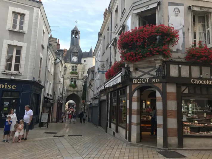 بلاد الأناقة فرنسا.. إكتشفها برفاهية غير مسبوقة 