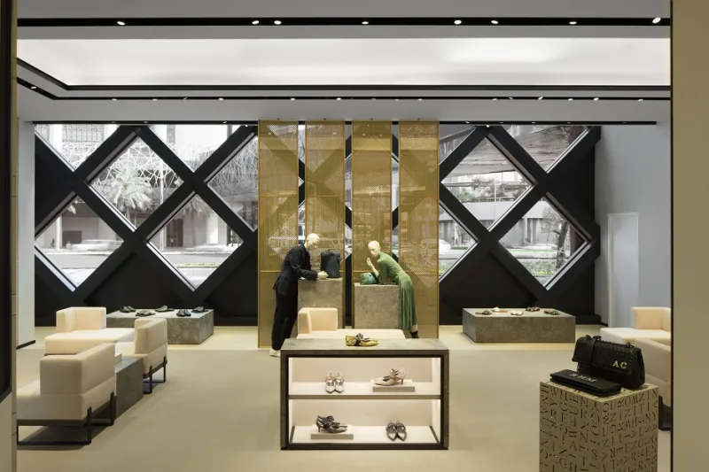 «بوتيغا ڤينيتا» تفتتح أكبر متجر لها في الشرق الأوسط بقاعة الأزياء في دبي مول