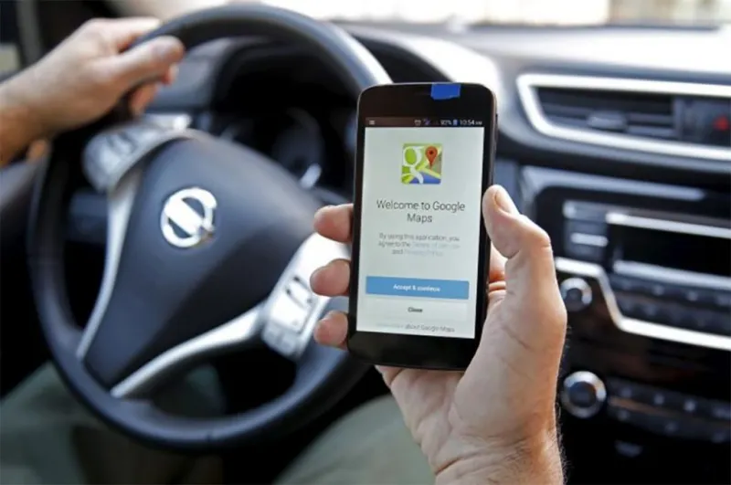 ميزة جديدة من «غوغل» لتسهل استخدام الهاتف أثناء القيادة